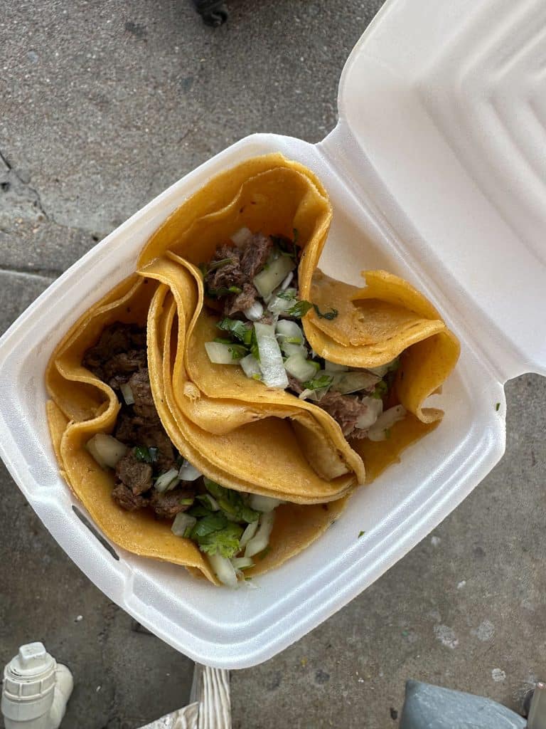 Taqueria El Si Hay Dallas – cash-only taco stand serving authentic street tacos near DFW during a short layover